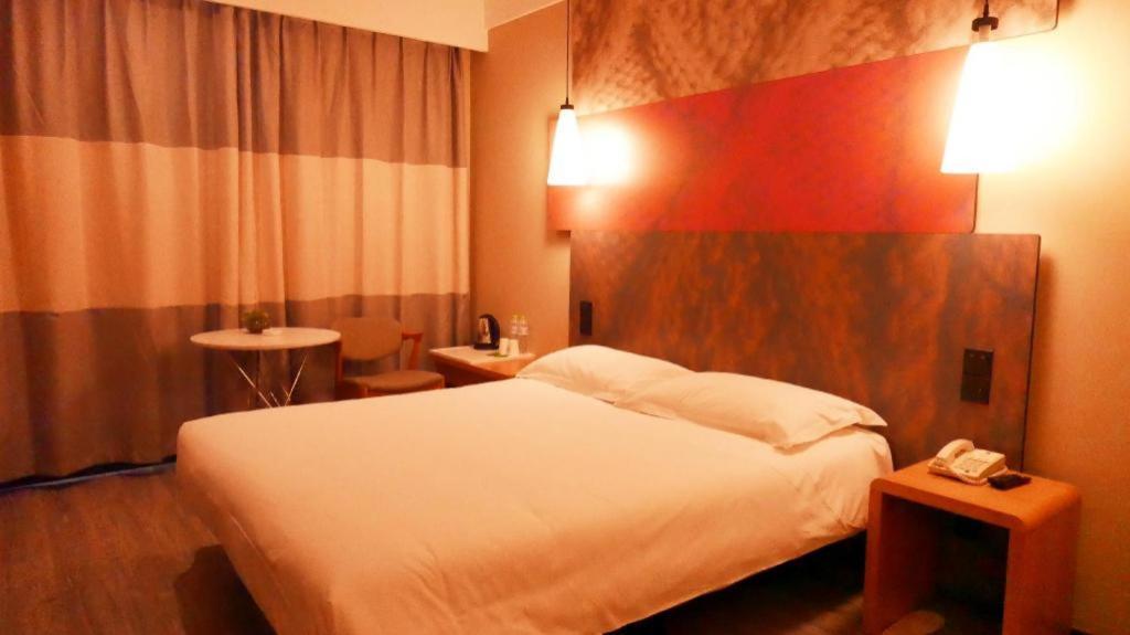 Ibis Nanchang Zhongshan Road Pedestrian Street Hotel Extérieur photo